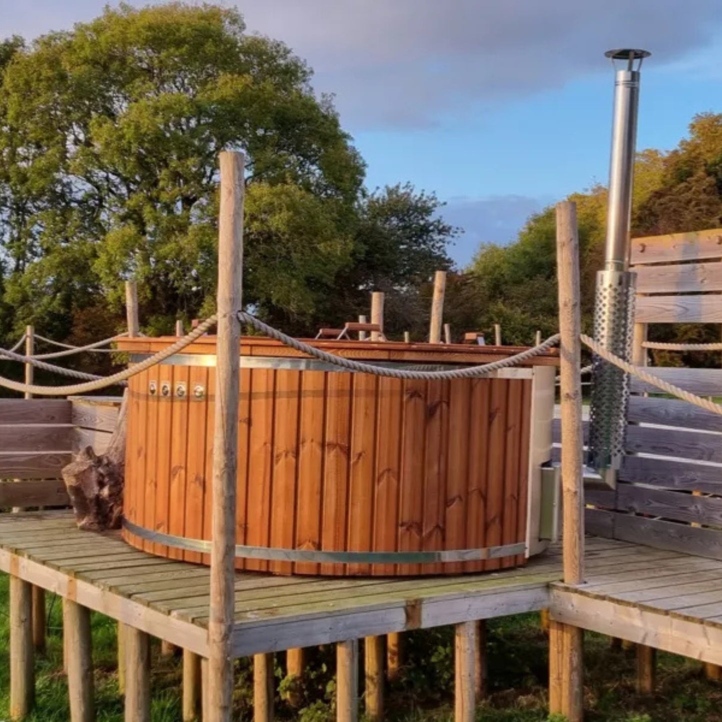 8-10 Person Wood-Fired Hot Tub | Round Shape | Fibreglass Liner